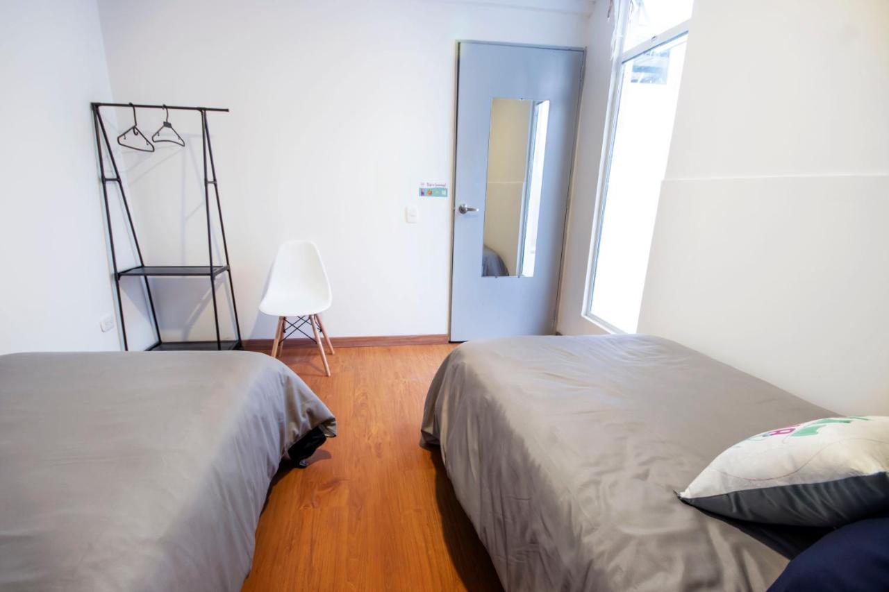 Urbana Hostel Bogota Bagian luar foto
