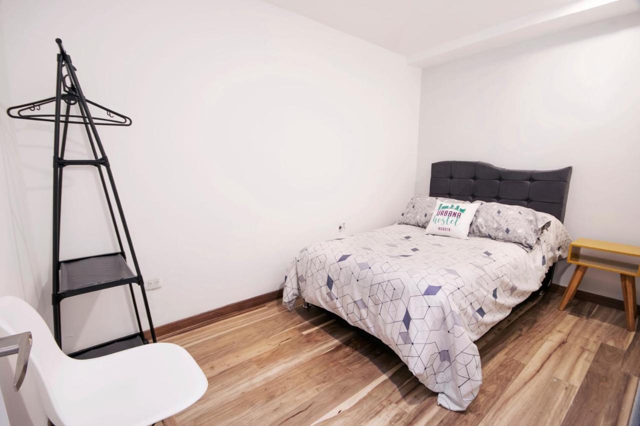 Urbana Hostel Bogota Bagian luar foto