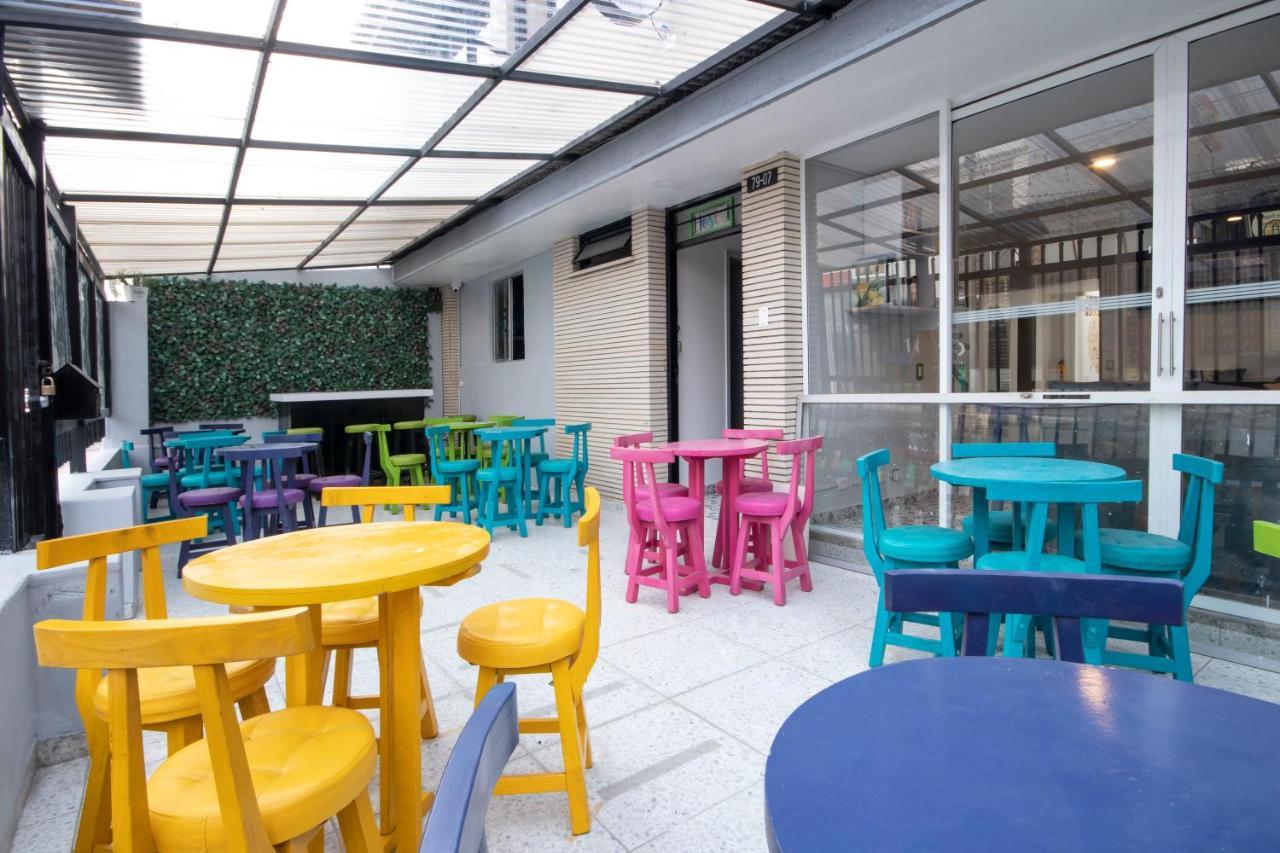 Urbana Hostel Bogota Bagian luar foto