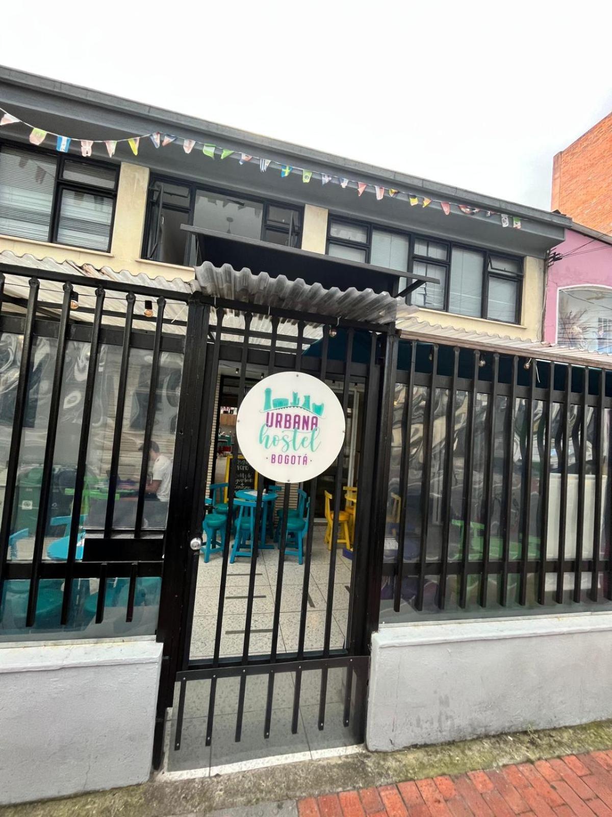 Urbana Hostel Bogota Bagian luar foto