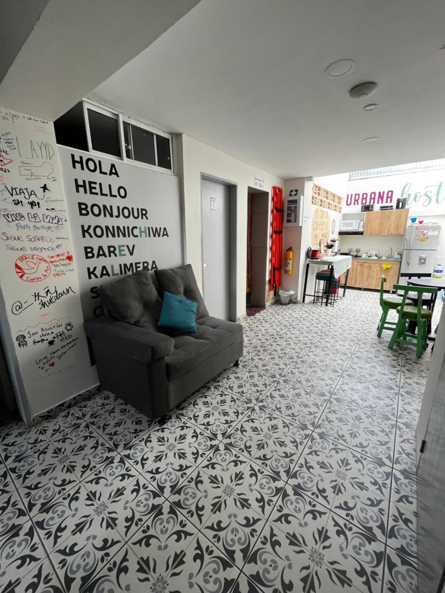 Urbana Hostel Bogota Bagian luar foto