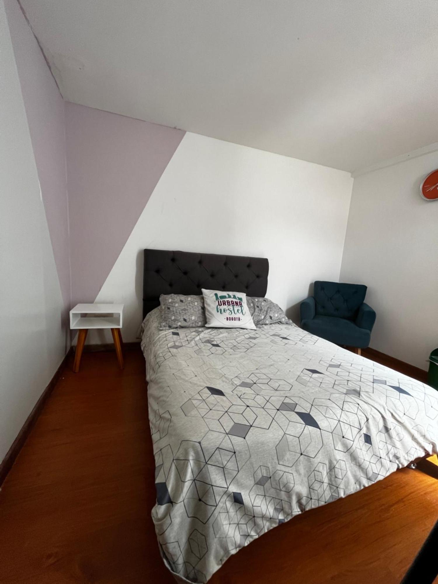 Urbana Hostel Bogota Bagian luar foto