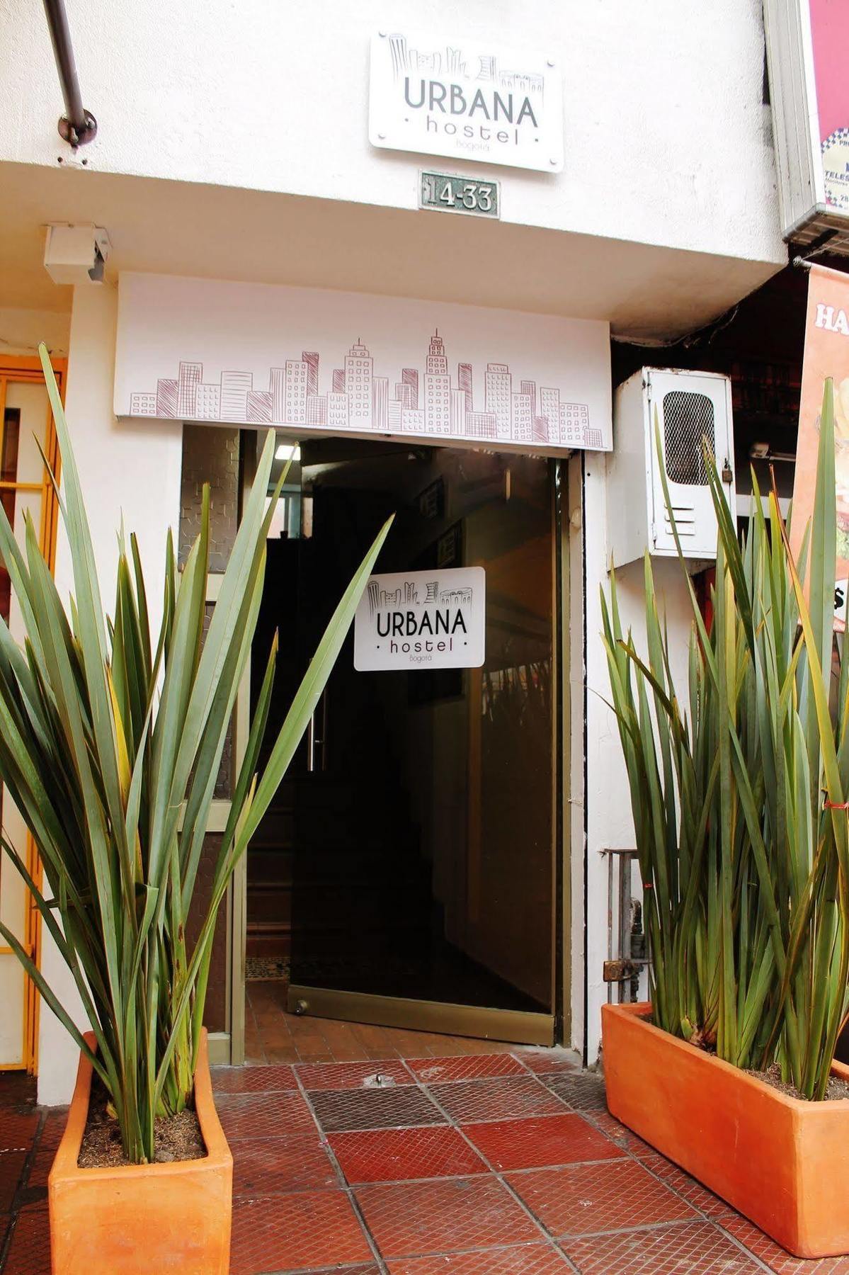 Urbana Hostel Bogota Bagian luar foto